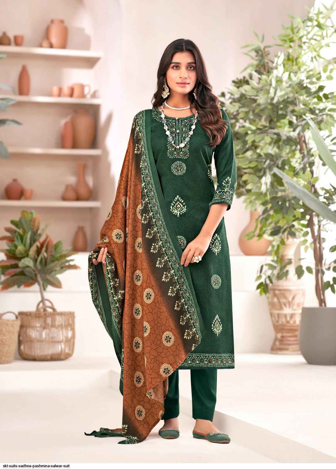 Skt Sadhna Pashmina Dress Material 8 pcs Catalogue - Wholesale Factory