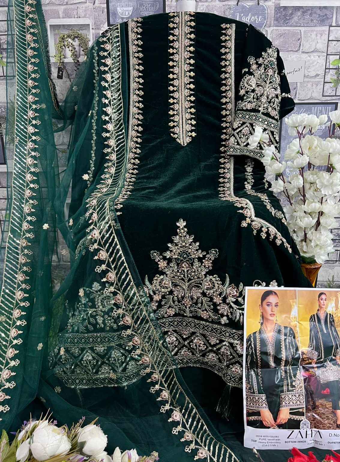 Zaha Aafiya Vol 2 Velvet Dress Material 4 pcs Catalogue - Wholesale Factory