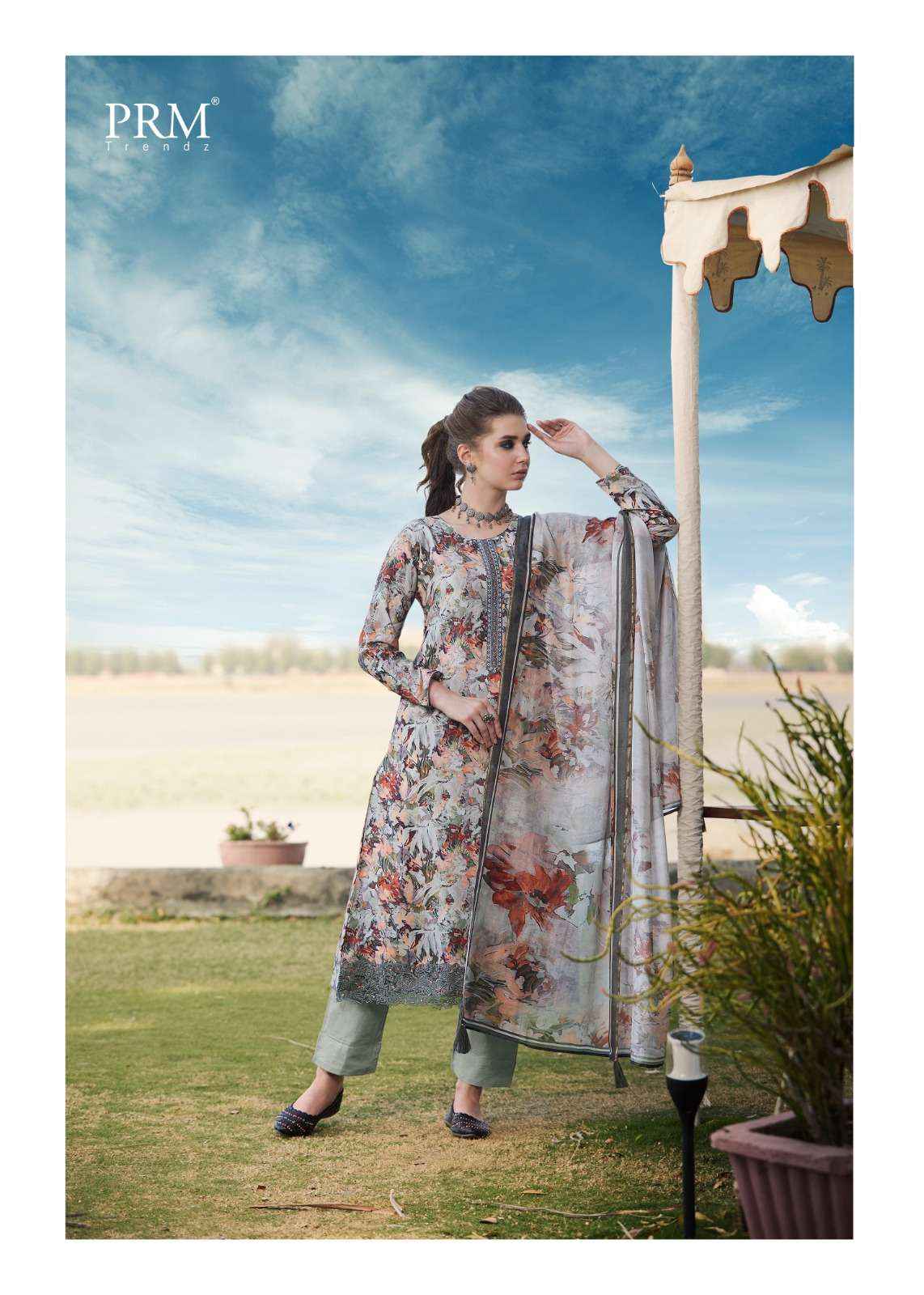 PRM TRENDZ INAAYA MUSLIN SILK DIGITAL PRINT WITH FANCY WORK SUIT (8 pcs catalog )