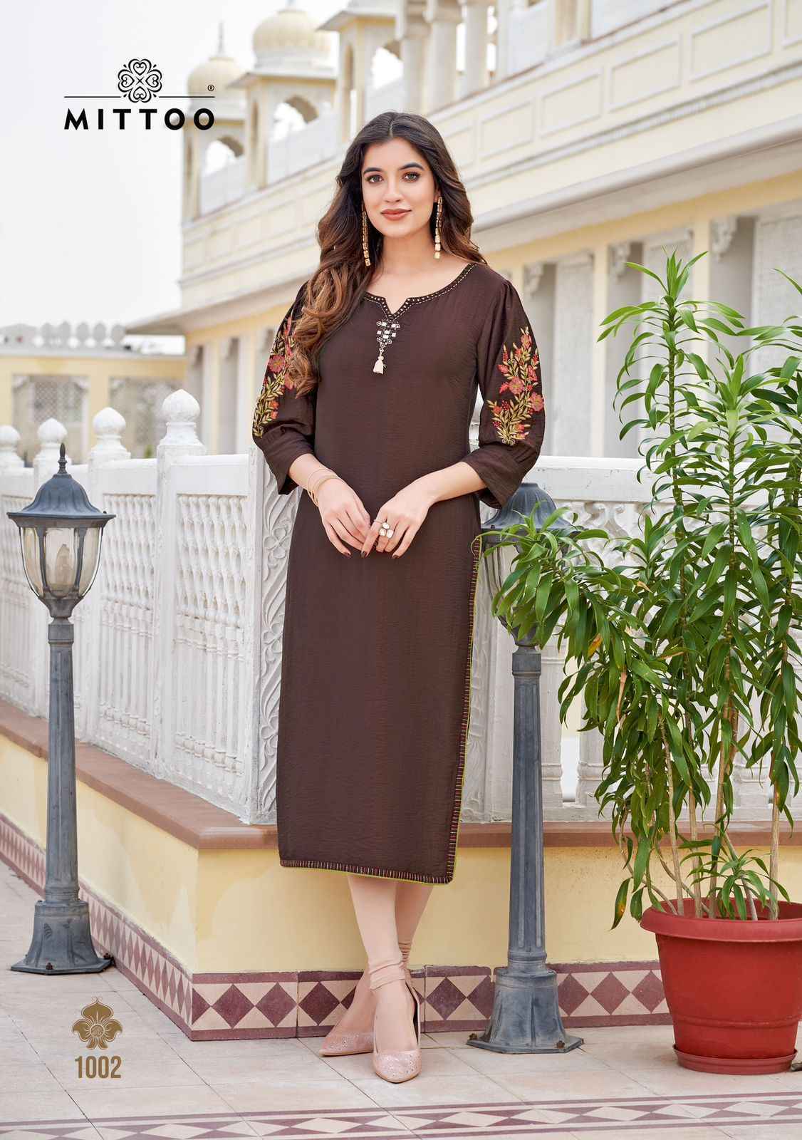 Mittoo Fashion Kaamiya Wholesale Rayon Kurti ( 6 pcs Catalogue )