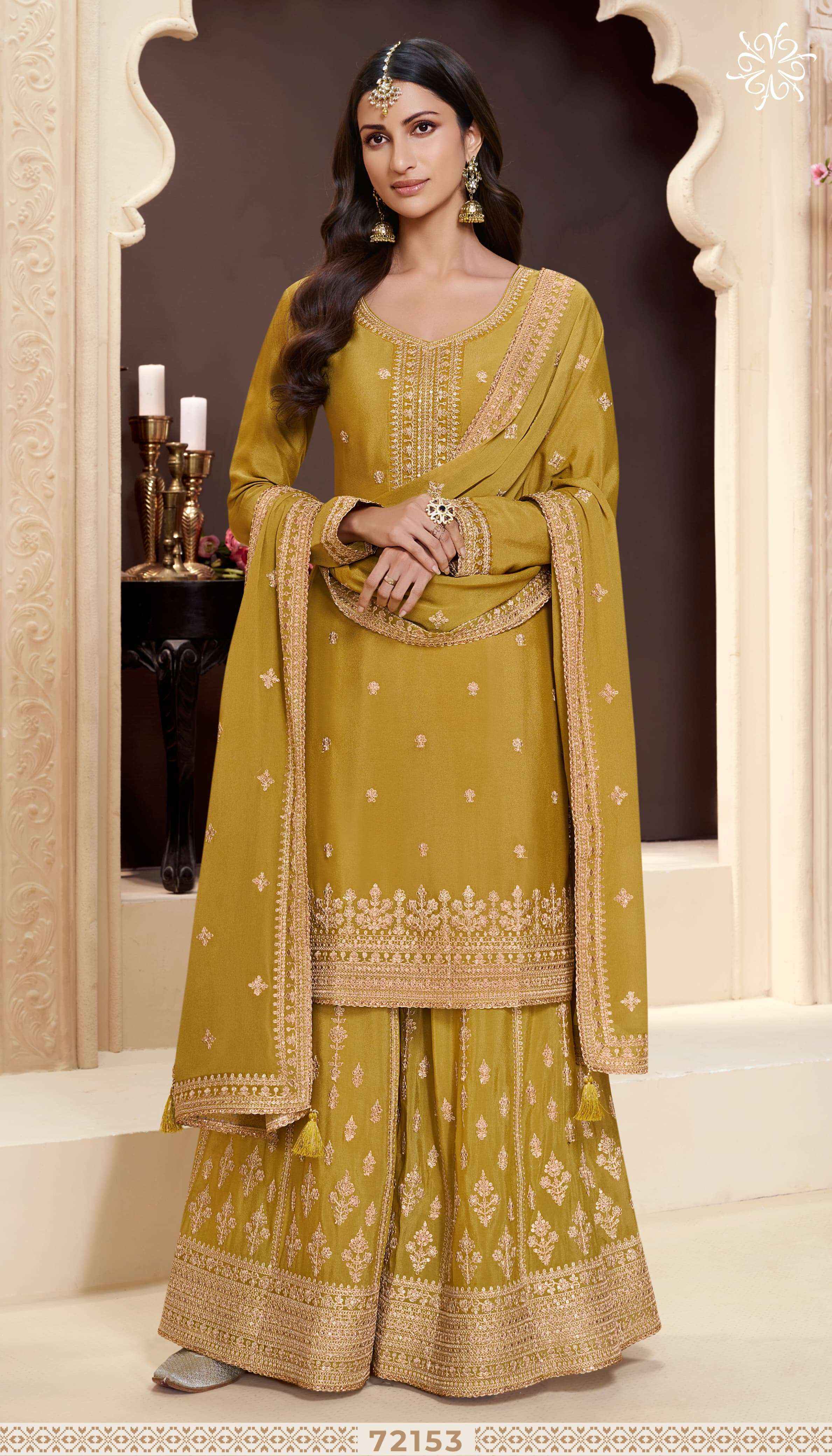 Vinay Kuleesh Shaniya Wholesale Chinon Salwar Kameez ( 4 pcs Catalogue )