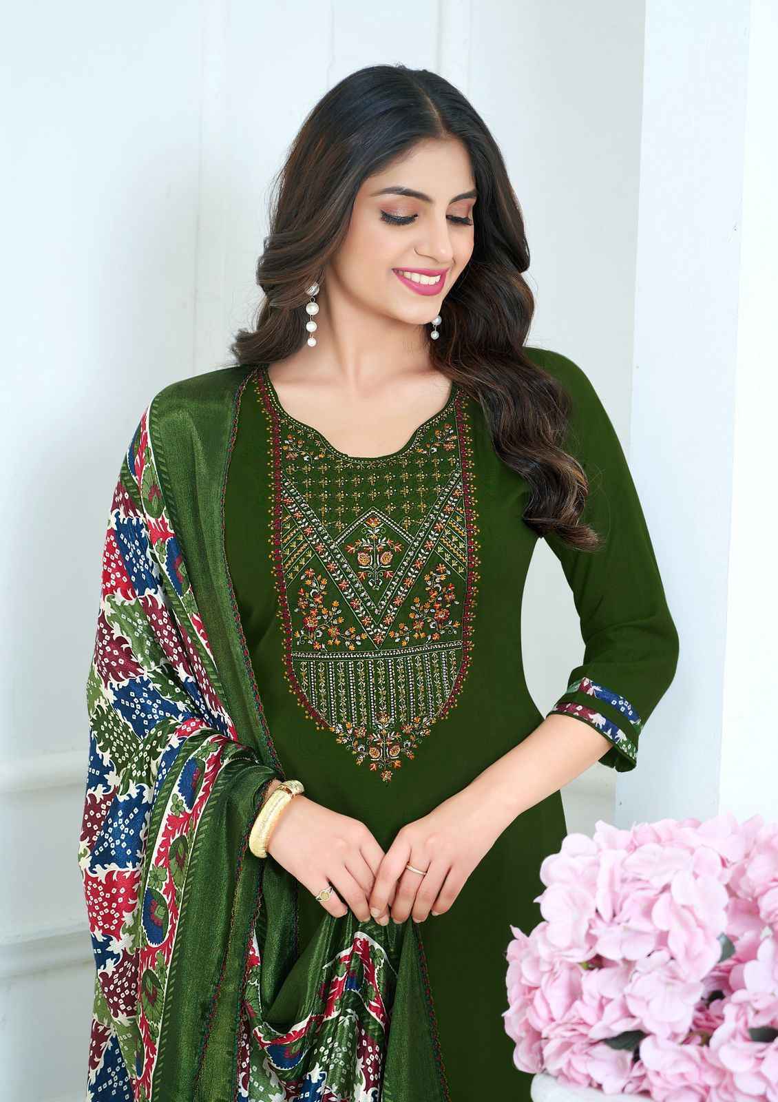 Hala Nigaar Vol 2 Rayon Dress Material Wholesale Price ( 8 pcs Catalogue )