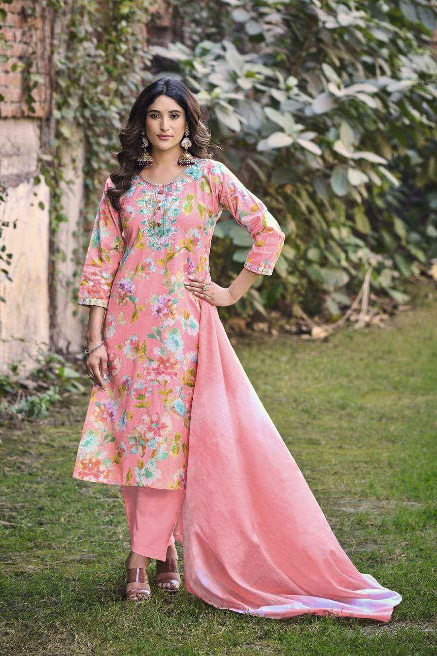 OSSM SUNSHINE COTTON PRINT FANCY WORK LADIES KURTI COMBO SET WHOLESALE PRICE ( 6 PCS CATALOG )