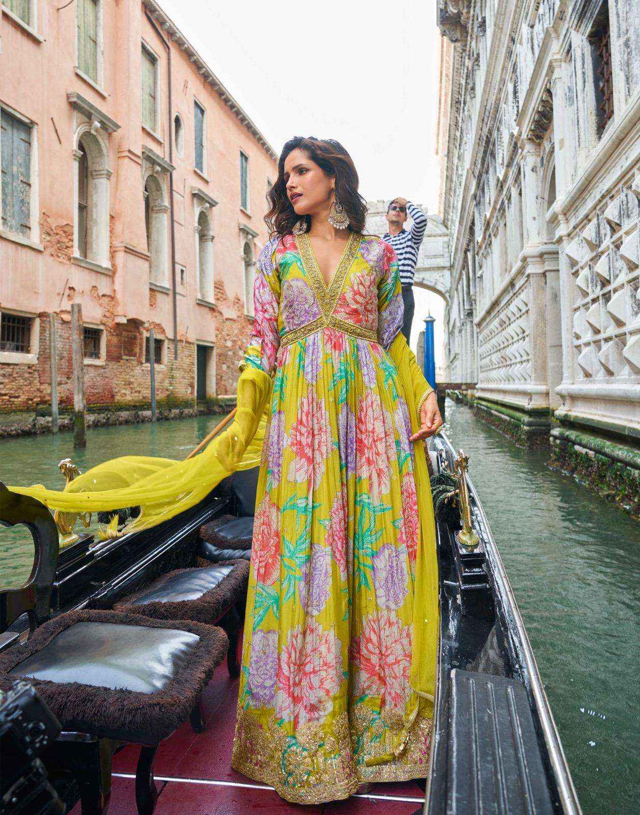 Sayuri Geet 10074 10076 Partywear Gown Dupatta Set Wholesale Price ( 3 Pcs Catalog )