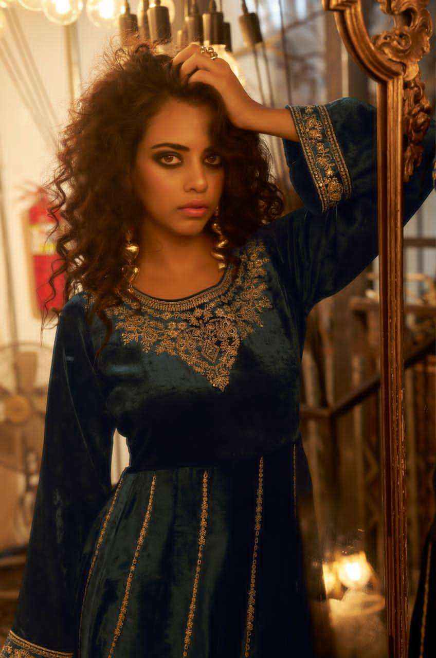 Aiqa Grey And Gold Partywear Style Velvet Latest Designer Suit Wholesale Price ( 6 Pcs Catalog )