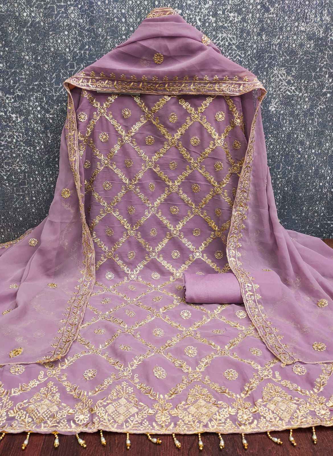 Siyapati Naira Vol-120 ORIGINAL GRORGETTE WITH JARI WORK NON CATALOGUE ( 7 Pcs Catalogue )