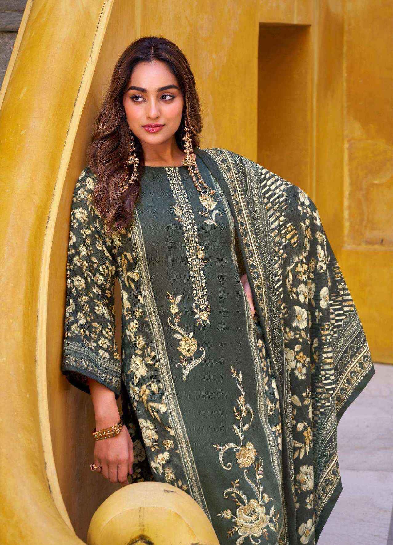 Zulfat Kalamkaari Pashmina Wool Embroidered Work Readymade suits ( 4 Pcs Catalogue )