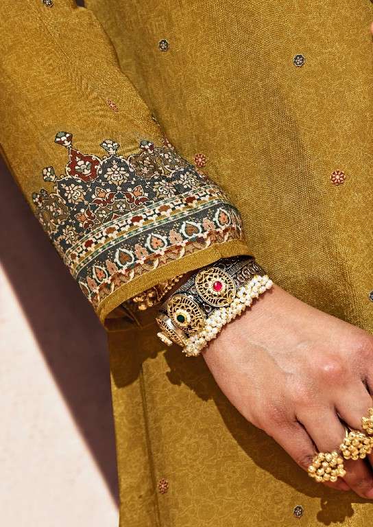Sadhana Fashion Zainab Muslin Silk Suit Wholesale Price ( 6 Pcs Catalogue )