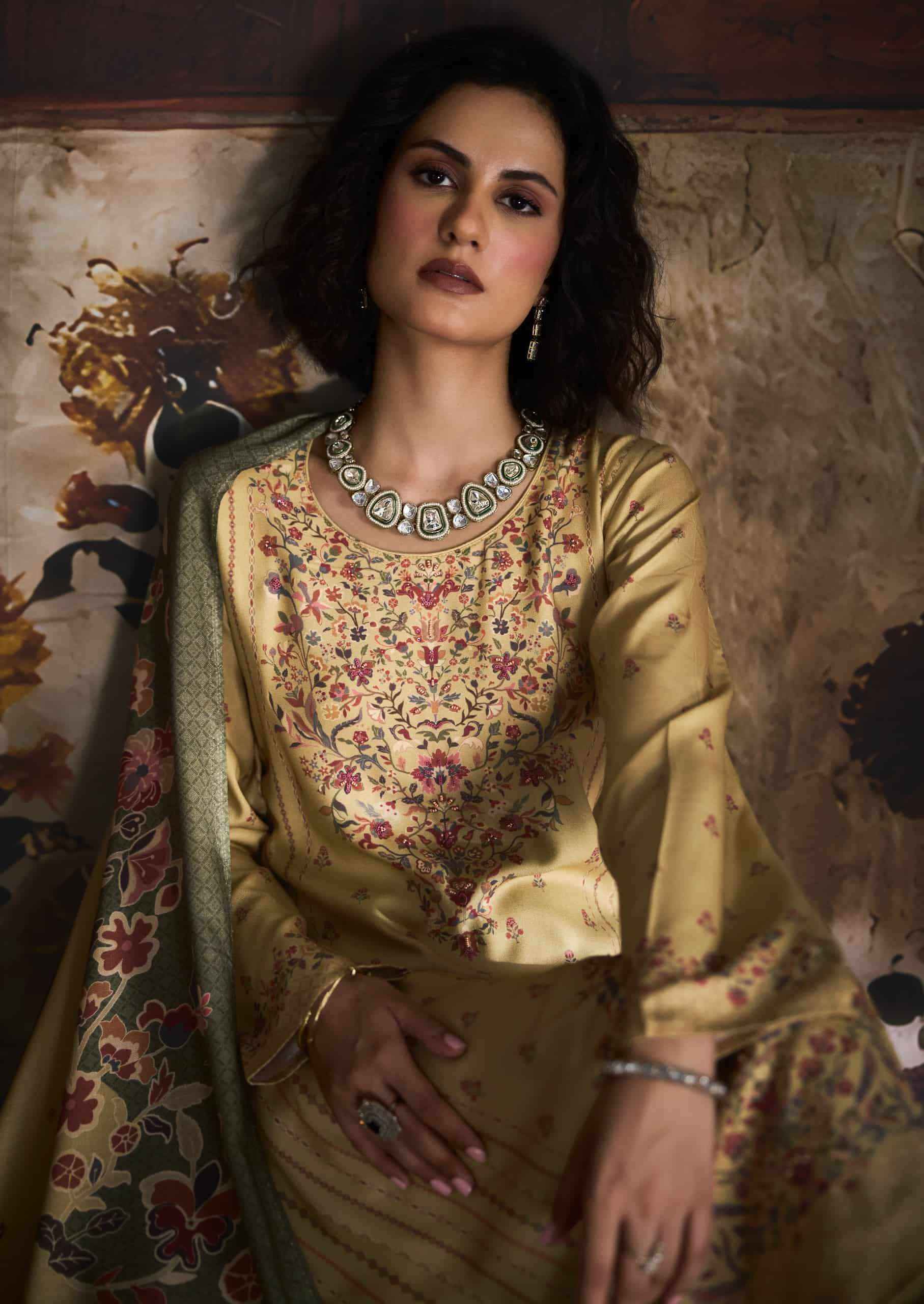Prm Trendz Uzmaa Pashma Dress Material 6 Pcs Set