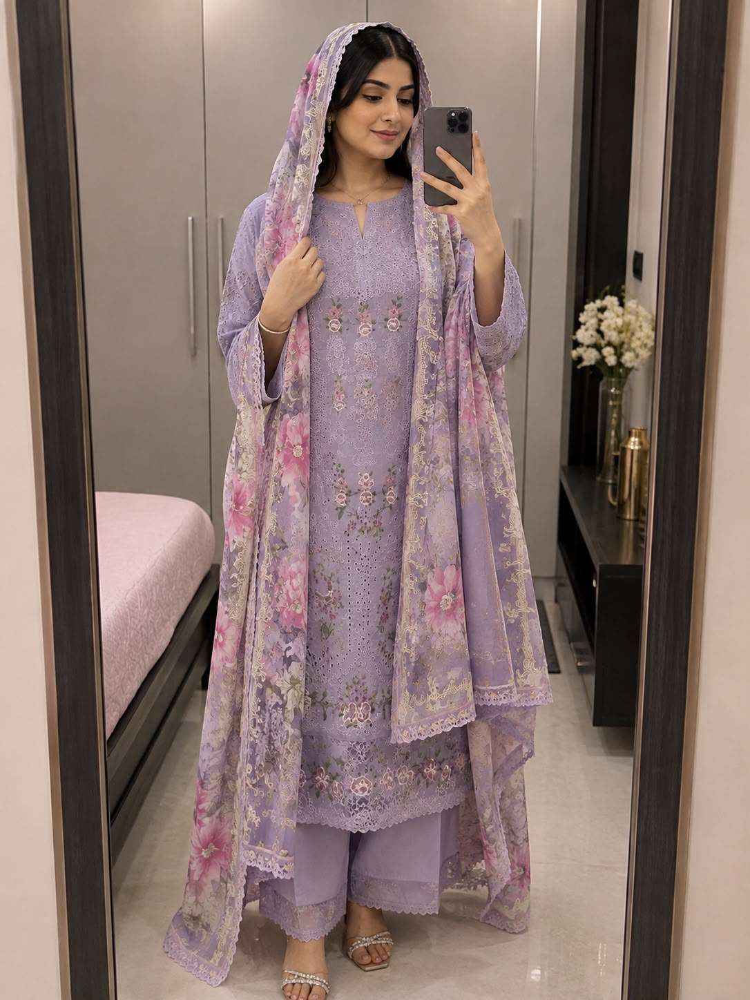 Saniya Trendz 7211 Efgh Chikankari Work Pakistani Suits 4 Pcs Catalog
